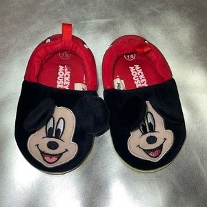 Disney Mickey Mouse Kids Slippers M 7/8